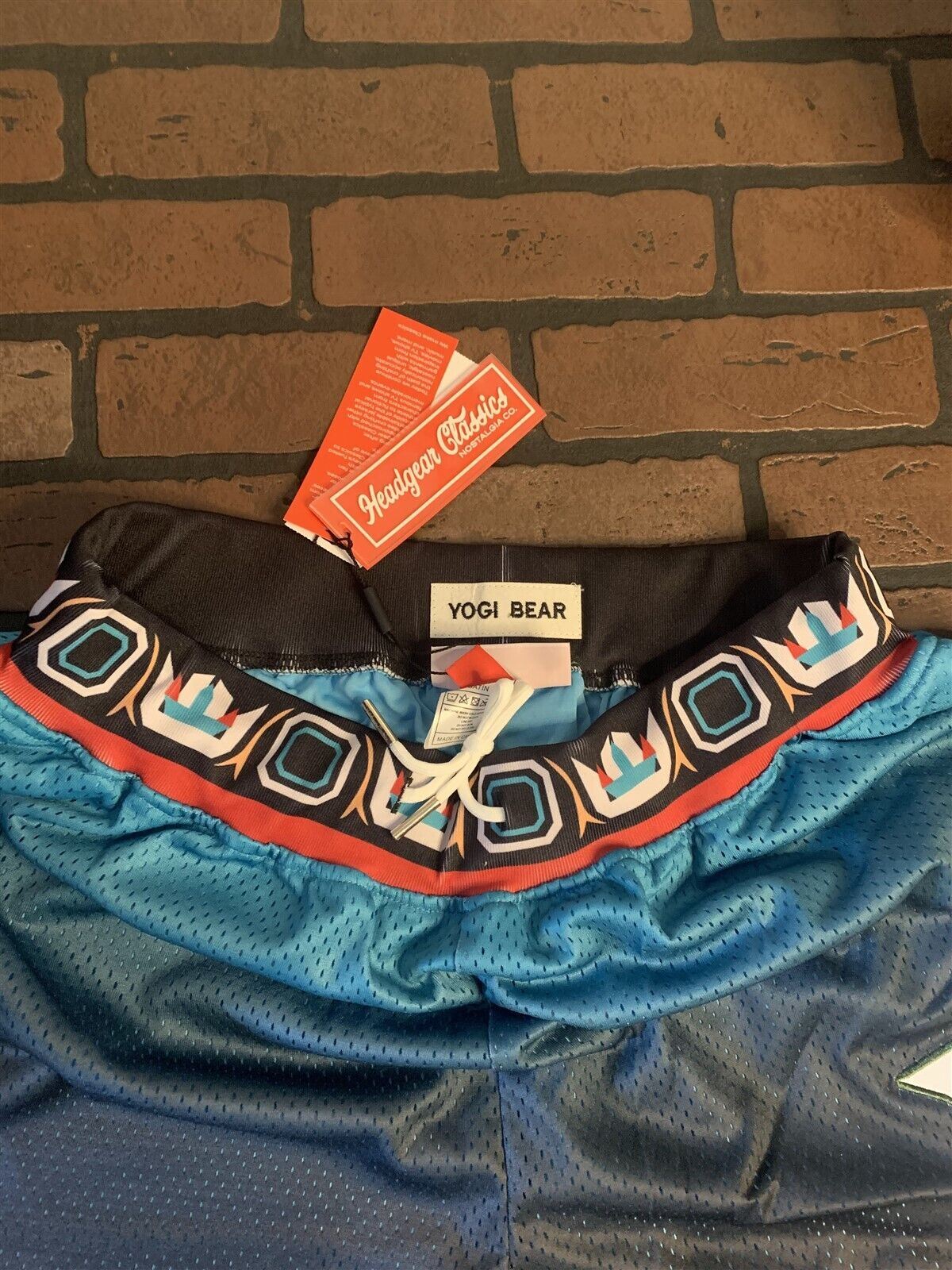 YOGI BEAR / TEAL-BLACK Headgear Classics Basketball Shorts