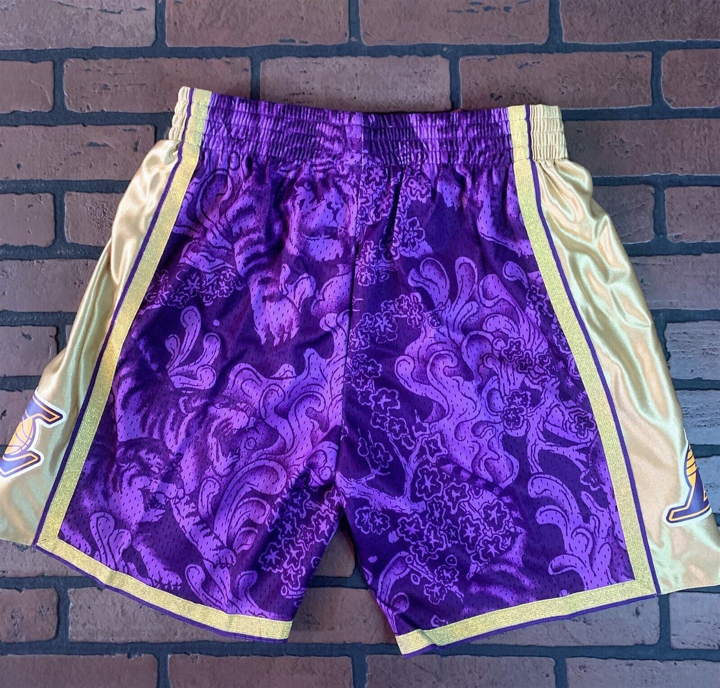 LA LAKERS Mitchell & Ness Swingman CNY 4.0 Basketball Shorts