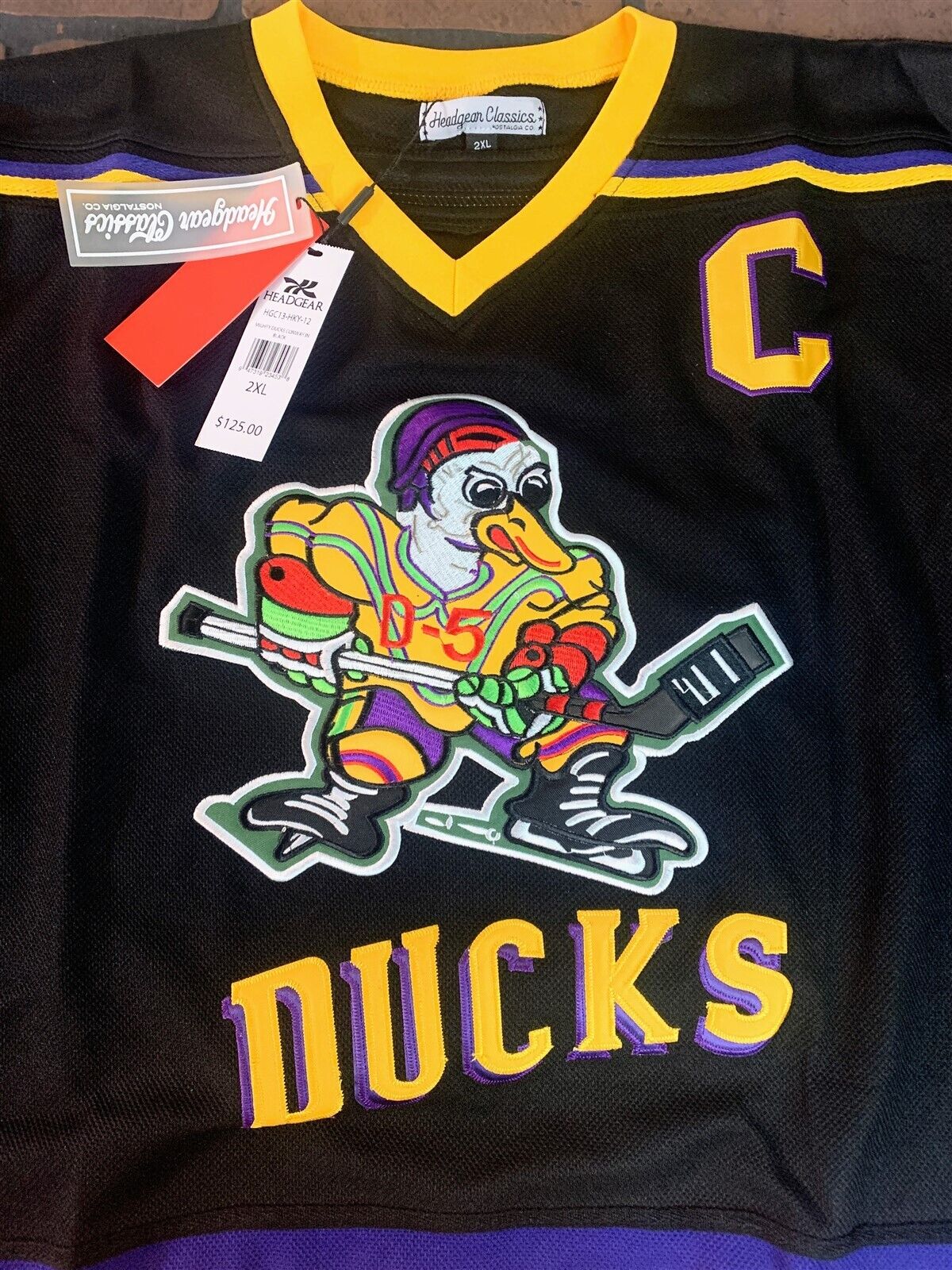 MIGHTY DUCKS (Conway) Headgear Classics Hockey Black Jersey