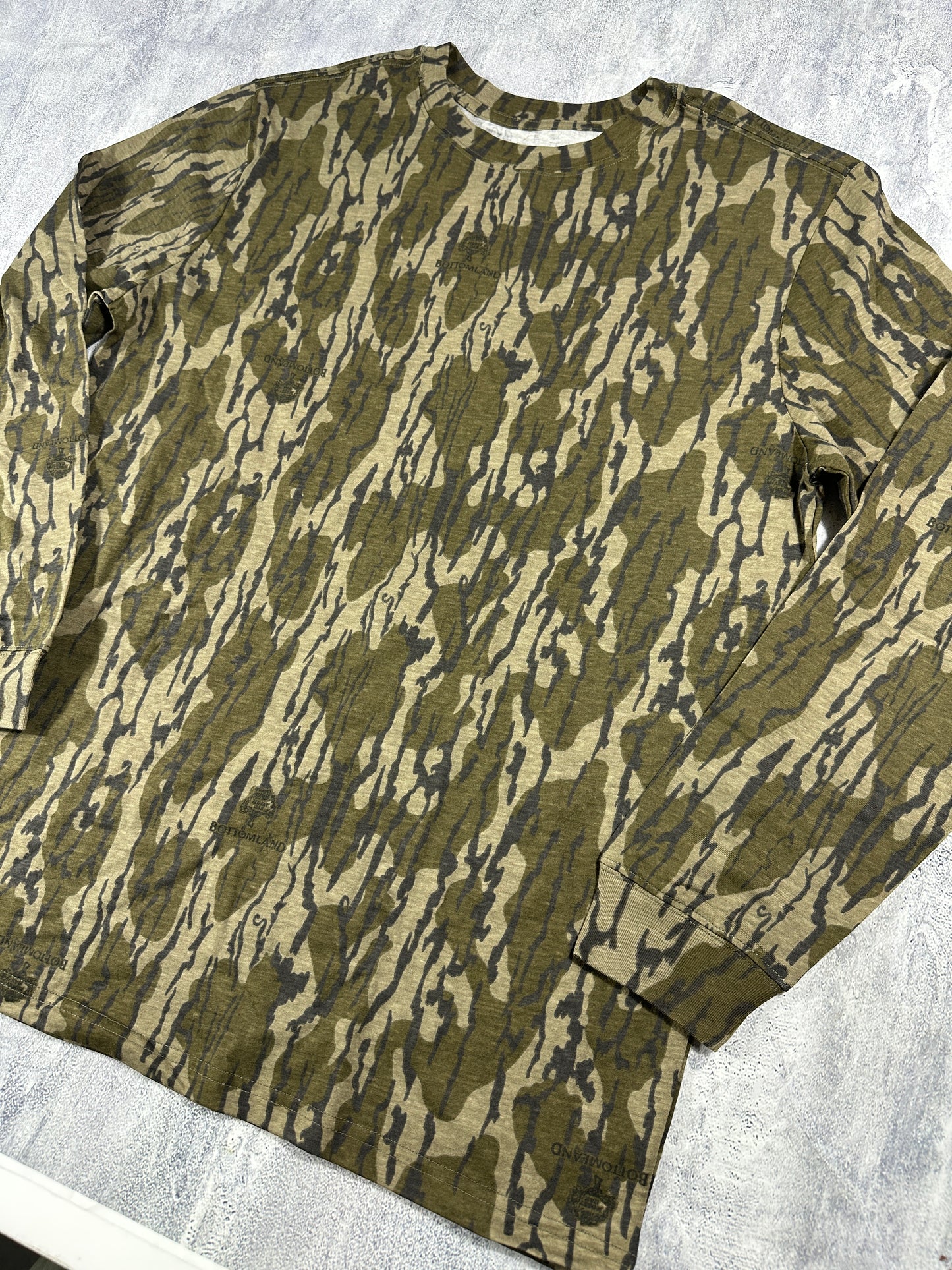 Mossy Oak Bottom Lands Camouflage Long Sleeve Shirt
