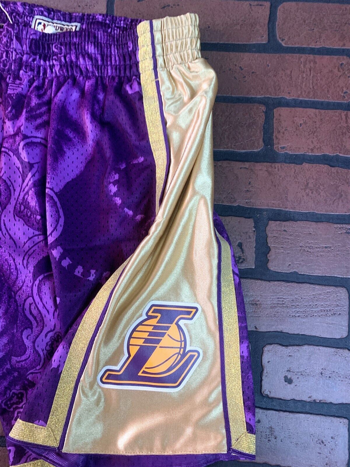 LA LAKERS Mitchell & Ness Swingman CNY 4.0 Basketball Shorts
