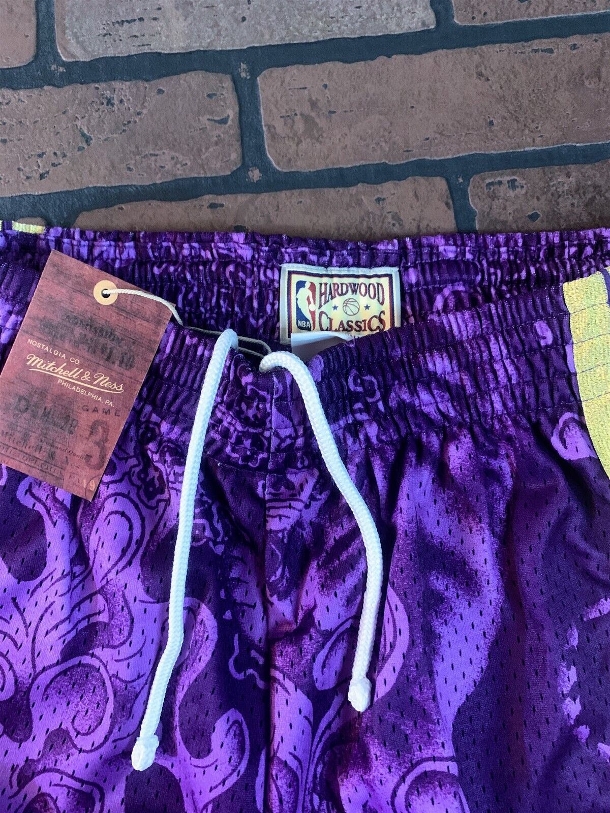 LA LAKERS Mitchell & Ness Swingman CNY 4.0 Basketball Shorts