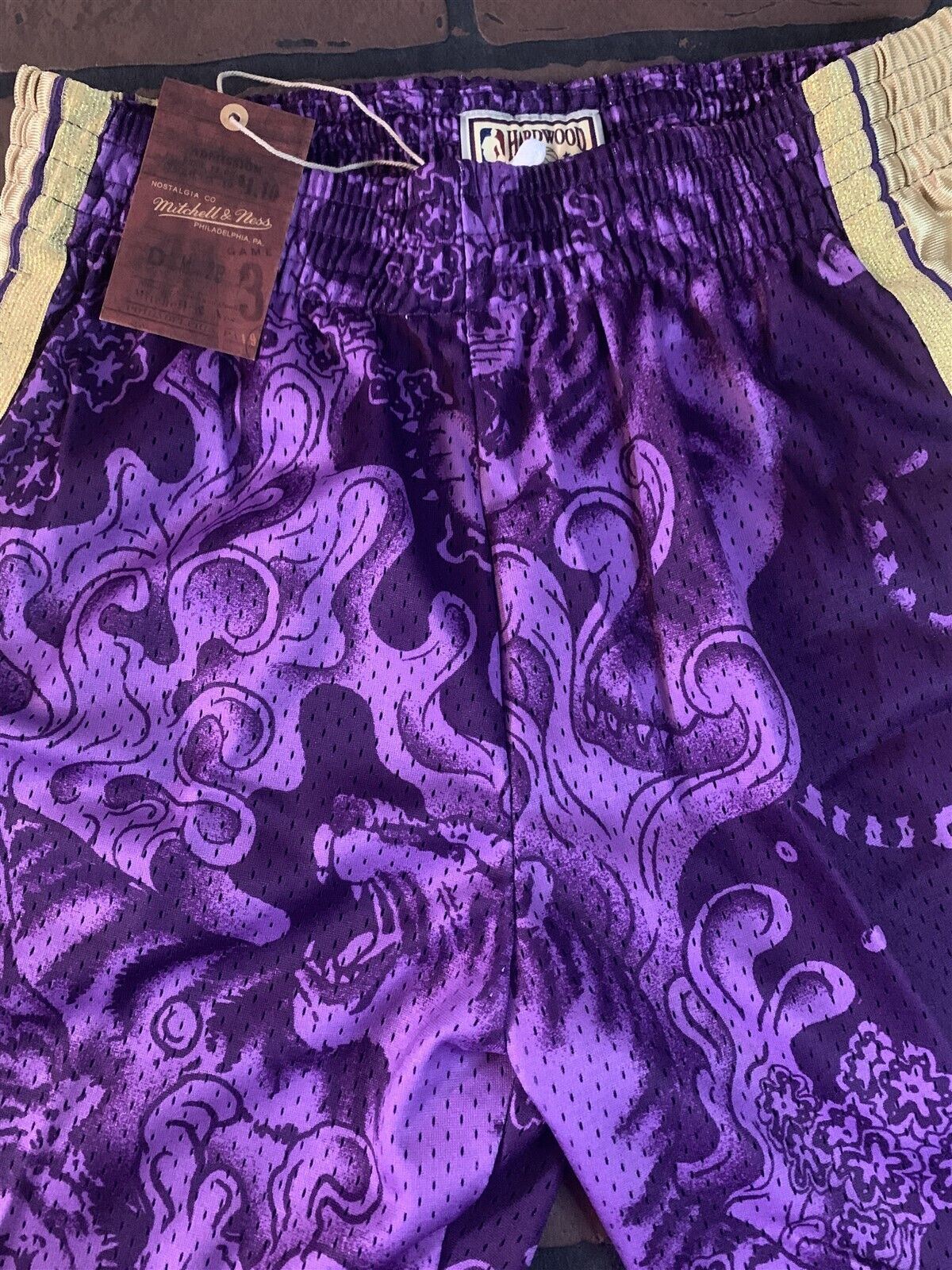 LA LAKERS Mitchell & Ness Swingman CNY 4.0 Basketball Shorts