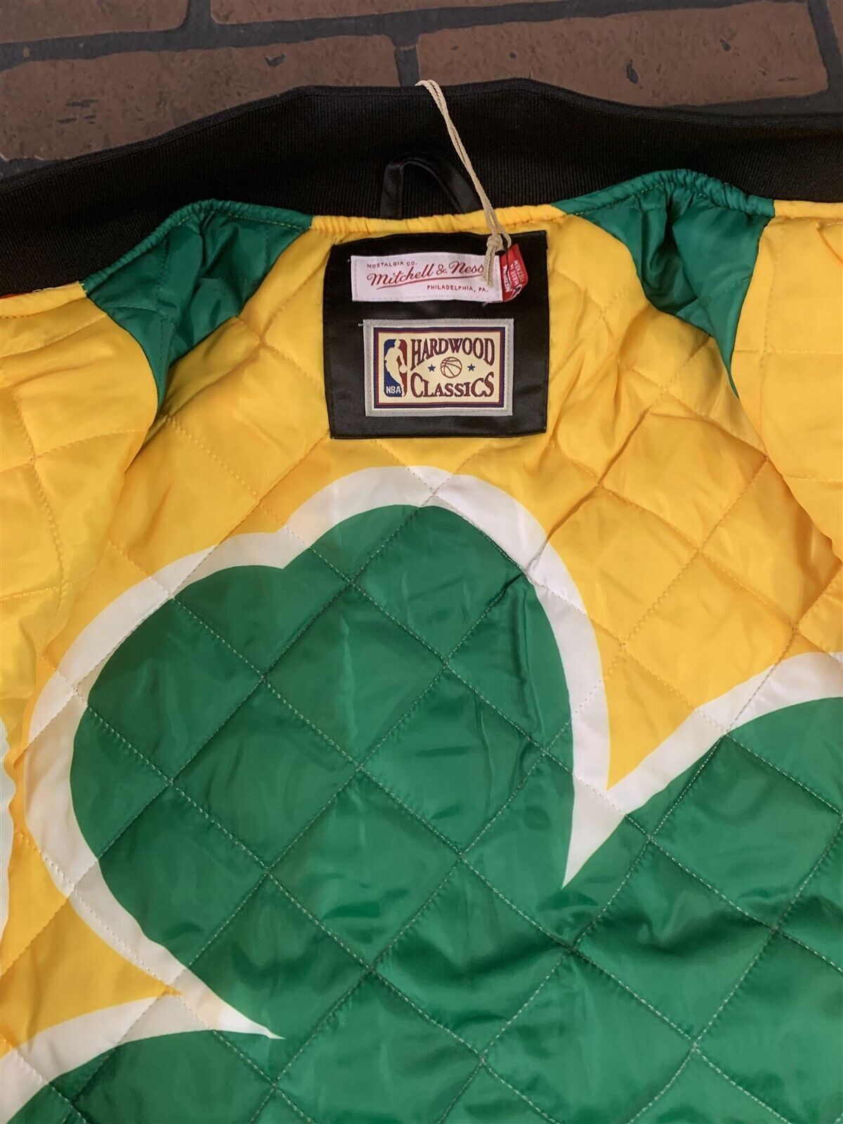 BOSTON CELTICS Mitchell & Ness Special Script Heavyweight Jacket L